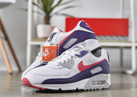 nike 90 sneaker|nike air max 90 colorways.